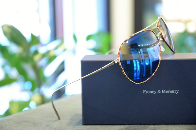 カッコよく魅せるサングラス | STAFF BLOG